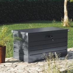 Abschließbare Auflagenbox Anthrazit 360L Metall -Garten & Außenbereich 31f6295d0de462bdc43eac6933878d83 de 108138d 12