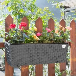 Polyrattan Blumenkasten 4er-Set Schwarz -Garten & Außenbereich 957c9ae72a0ee0345319e5bd2e13cafc de 108062g